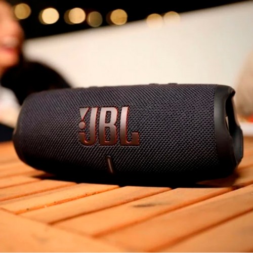 Портативная колонка JBL Charge 6